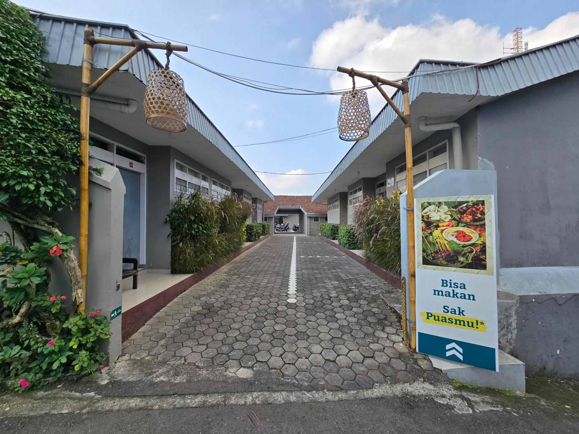 Kusma Hotel Bandungan Семаранг Экстерьер фото