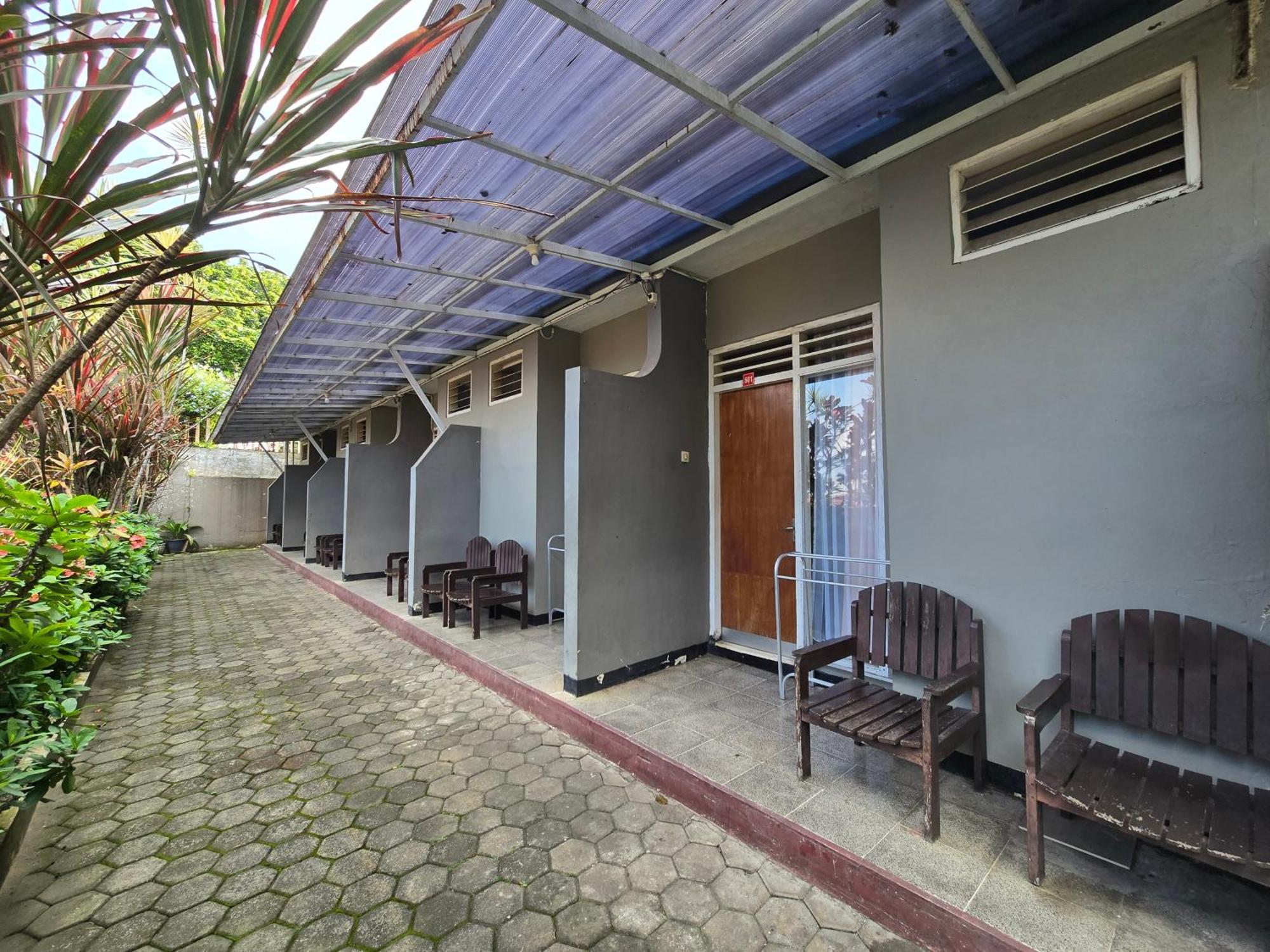 Kusma Hotel Bandungan Семаранг Экстерьер фото